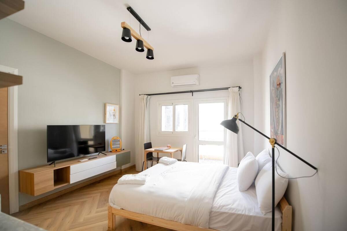 Appartamento Grey L Downtown Ouzonian House