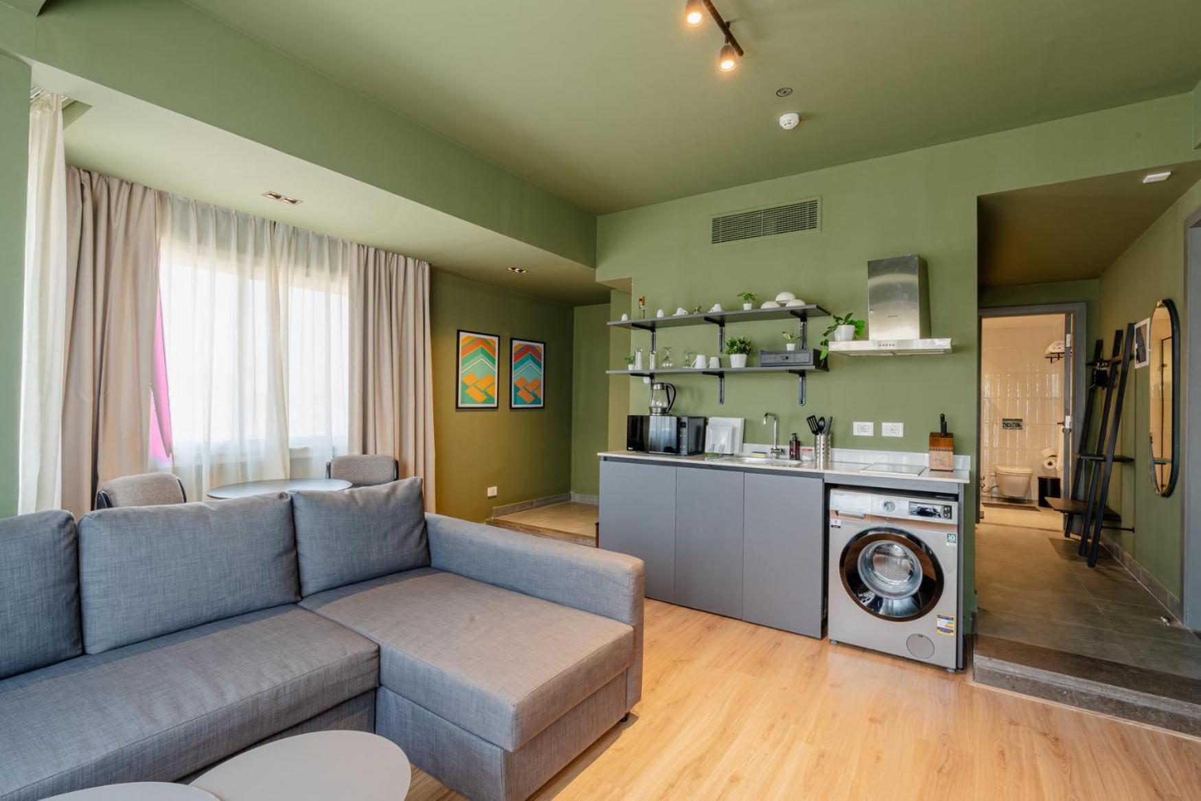 Grey L Downtown Ouzonian House Appartamento *