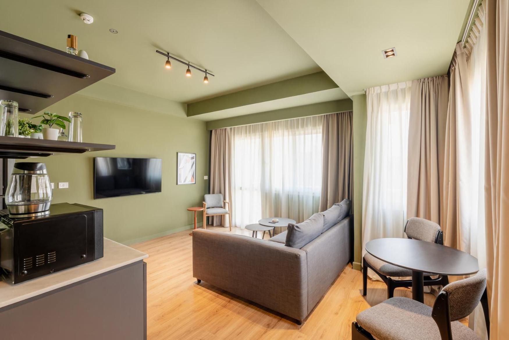 Grey L Downtown Ouzonian House Apartment Cairo